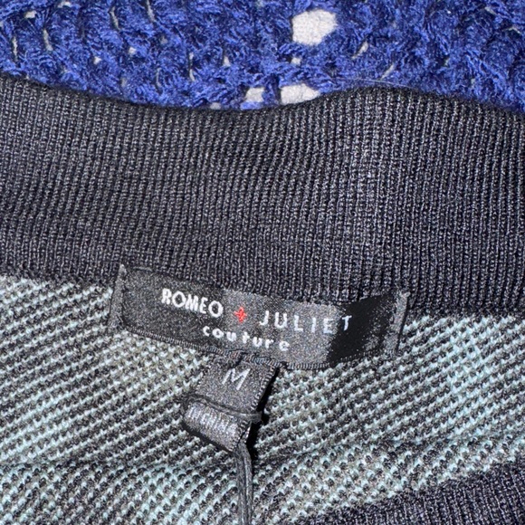 NEW Romeo & Juliet Couture Olive and Black Leopard Pencil Skirt Size Medium - Picture 4 of 7